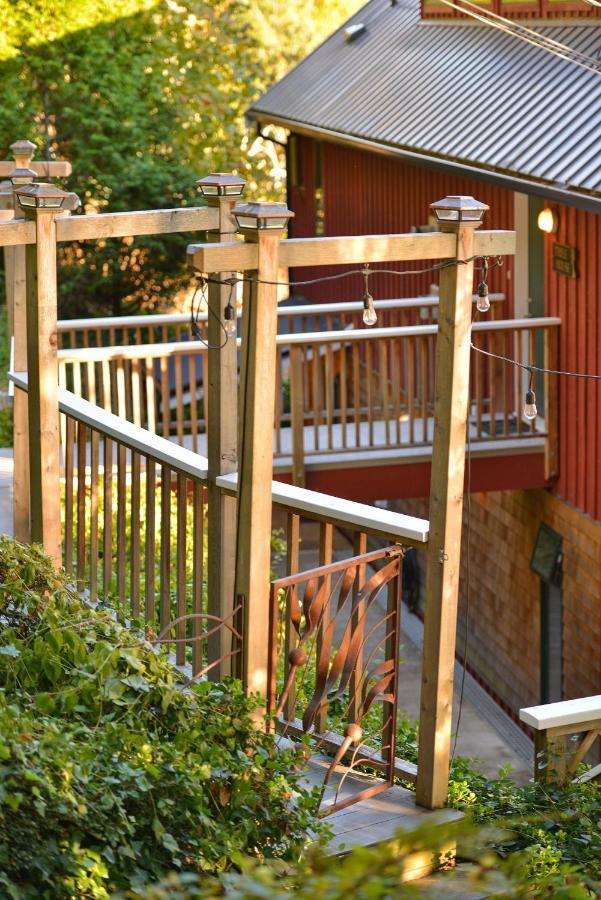 Salishan Tree House Suite Коуичан Бей Екстериор снимка